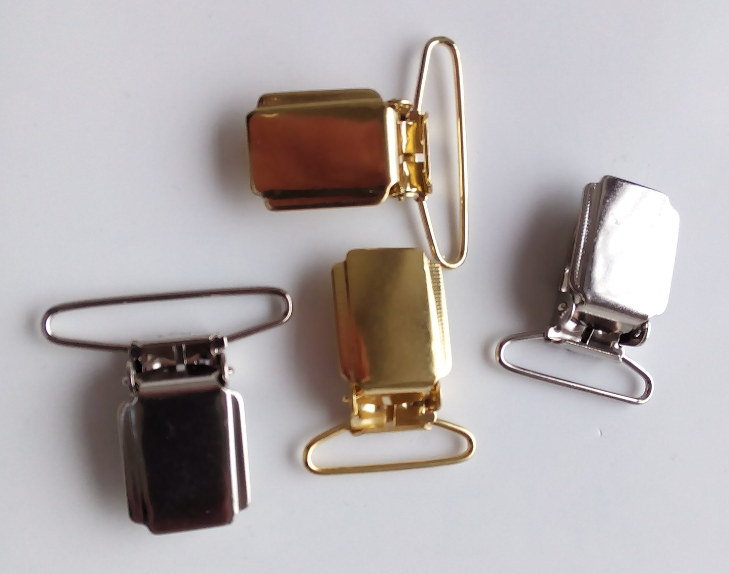 Clips per bretelle